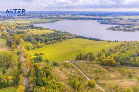 Grunt z linią brzegową oraz pozwoleniem na budowę