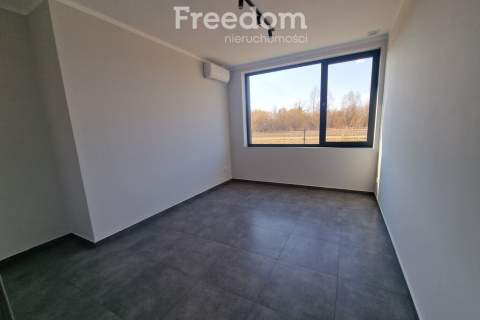 Lokal 200m Ujrzanów - nowoczesne I duży parking