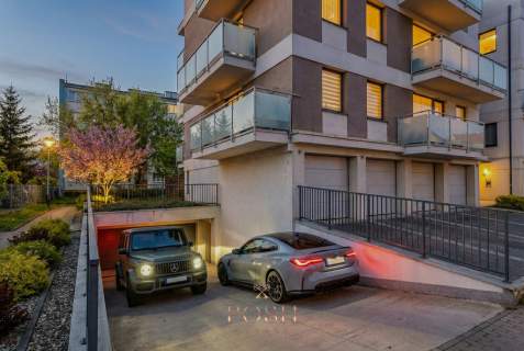 Rezerwacja 3 pok 2 parking 2 balkony klima