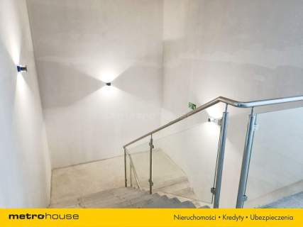 Obiekt magazynowo - biurowy 1400 m2 blisko Węgrowa