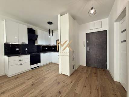 Apartament z ogrodem/ miejsce postojowe/ NOWE 