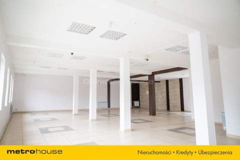 LOKAL MIESZKALNO-USŁUGOWY CZEMIERNIKI 