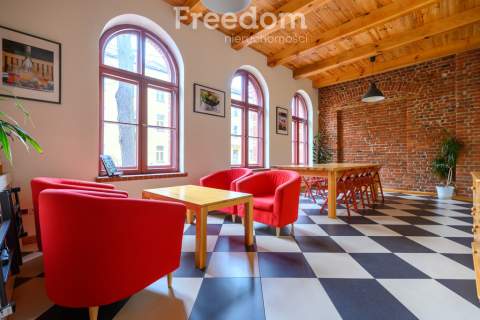 loft z antresolą i gabinetem 65 m Koszary Fun