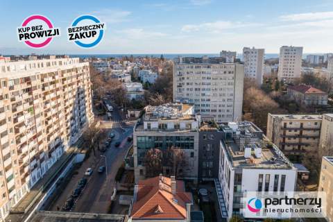 Luksusowy penthouse z prywatną windą i tarasem