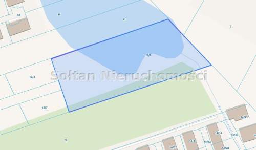 Działka inwestycyjna z linią brzegową jeziora