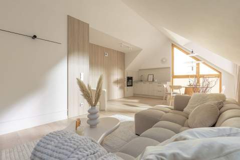 Apartament z widokiem na las