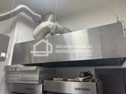 Lokal gastronomiczny z witryną - Gdynia Chylonia