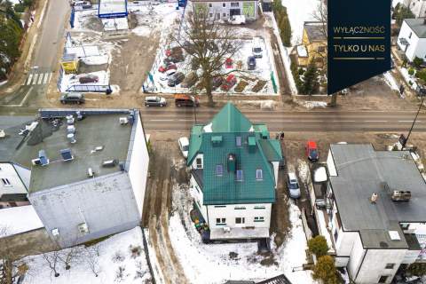 Budynek usługowy - 5 lokali, centrum Sierakowic.