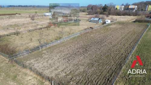 Działka budowlana z rozpoczętą budową - 900 m od morza Gąski