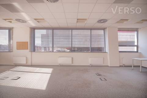 Gabinety, open space, aneks, możliwe umeblowanie