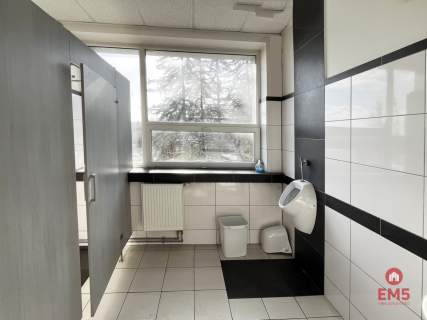 Biuro, magazyn, parking
