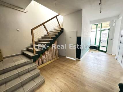 Pietrowy lokal 155m2 w centrum Pruszkowa
