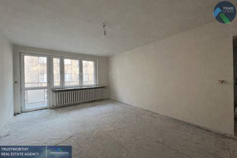 4-pokojowe mieszkanie przy Wawelu, balkon, piwnica