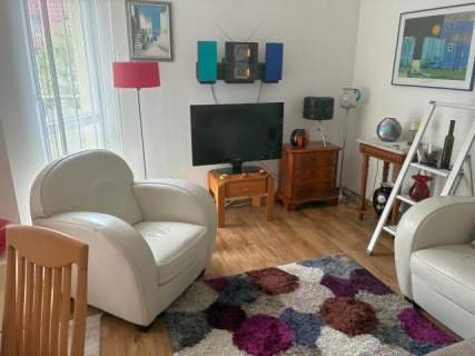 3 pok. mieszkanie z balkonem, windą, można kupić garaż.