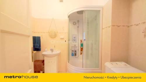 Posiadłość na działce 3352m2 w Brwinowie