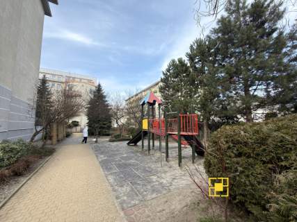 IDEALNY UKŁAD/2 POKOJE ODDZIELNA KUCHNIA I BALKON