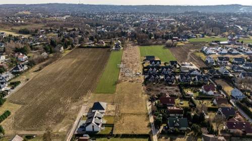 Działka budowlana 108,38 arów w Śledziejowicach