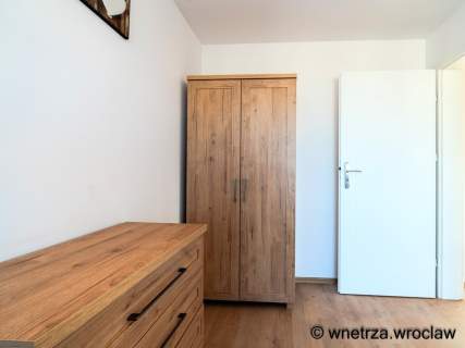 ŚWIEŻO PO REMONCIE-UMEBLOWANE-MED.MIEJSKIE-BALKON.