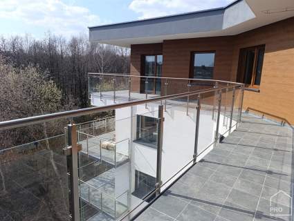 Apartament z tarasem na ostatniej kondygnacji
