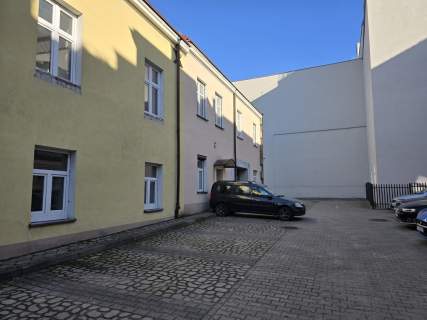 Lokal usługowo-biurowy w ścisłym centrum Kielc
