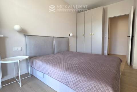 Centrum 3 pokoje, wysoki standard 55 m2, parking