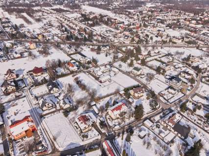 Działka pod budowę domów jednorodzinnych 16,27a