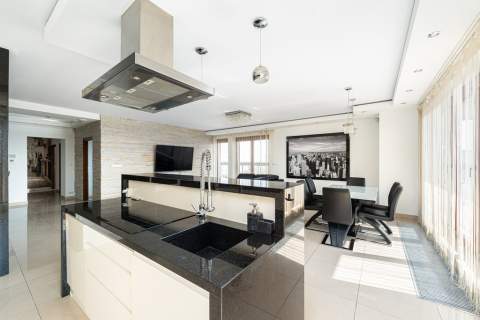 4 pok. apartament z wyjątkowym widokiem, Mokotów