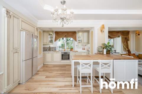 Dwupoziomowy apartament przy Piotrkowskiej