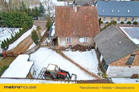 Dom z zabudowaniami na działce 4038 m Stożne