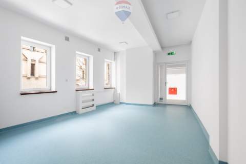 Atrakcyjny lokal usługowy   przedszkole / medycyna