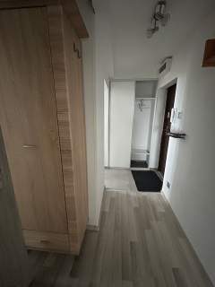 Mieszkanie 36m. Dwa oddzielne pokoje kuchnia, łazienka