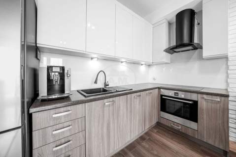 Nowe Budownictwo z Balkonem Miejsce Postojowe