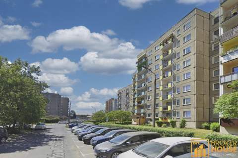 3 pokoje z dużym i słonecznym balkonem 