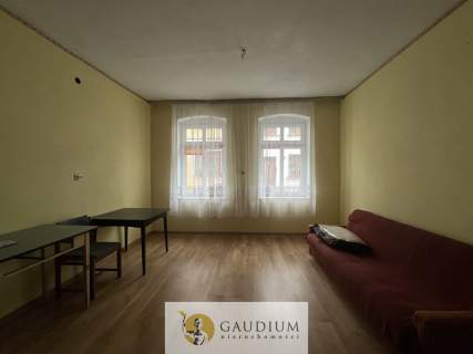 Kamienica w centrum Gniewu z ogródkiem i garażem