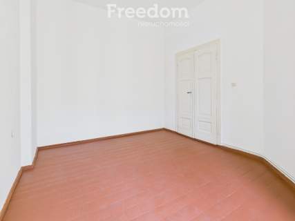 Prestiż bez hałasu. 60m , balkon, CO miejskie.