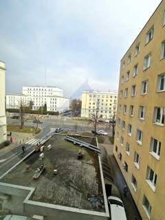Mokotów metro 300 m2 w biurowcu do wynajęcia.