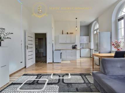 Bezczynszowe 86m2 Garderoba Schowek, 1. Piętro
