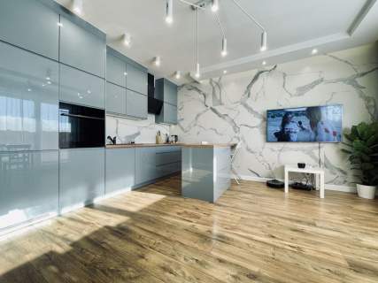 2019 Dwustronne Duży balkon Garaż 