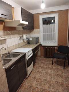 2 pokoje 47 m 1 piętro balkon