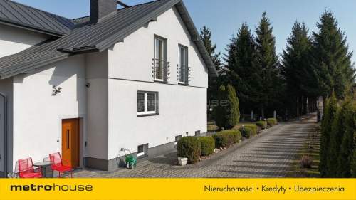Przestronny dom na sprzedażŻelków-działka 3363 m
