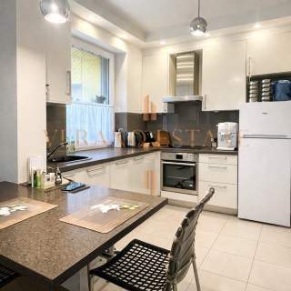 Przestronne 70 m 3 pokoje balkon garaż