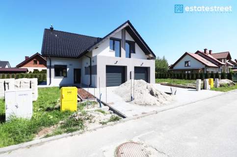 Bliźniak na ponad 5 arowej działce - Niepołomice