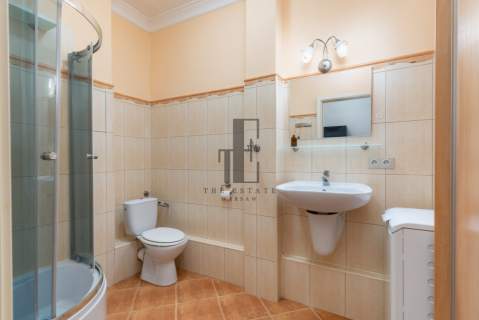 Plac Hallera 2 pokoje ciche cegła h 2,75m
