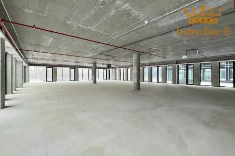 Na wynajem biuro o pow 800m2 w stanie deweloperskim na Włochach