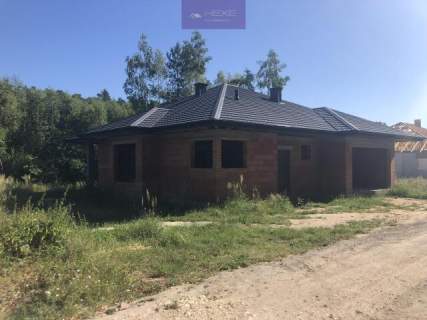Dom w świetnej lokalizacji