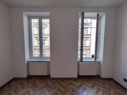 Na sprzedaż przestronne mieszkanie w centrum Bytomia