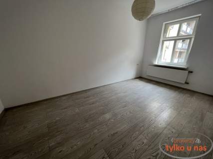 BEZCZYNSZOWE / 2 pok. CENTRUM JEŻYC - WAWRZYNIAKA