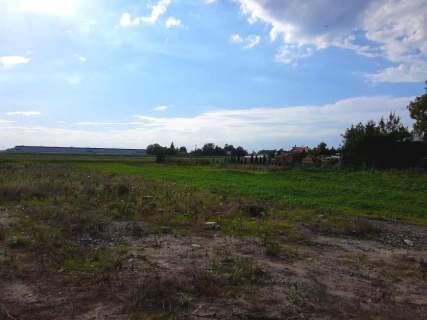 DZIAŁKA USŁUGOWO-MIESZKANIOWA W OŻAROWIE MAZ.