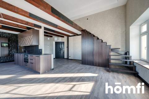 Apartament z antresolą i niepowtarzalnym widokiem