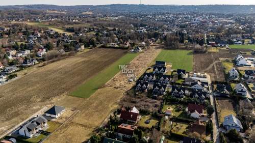 Działka budowlana 108,38 arów w Śledziejowicach